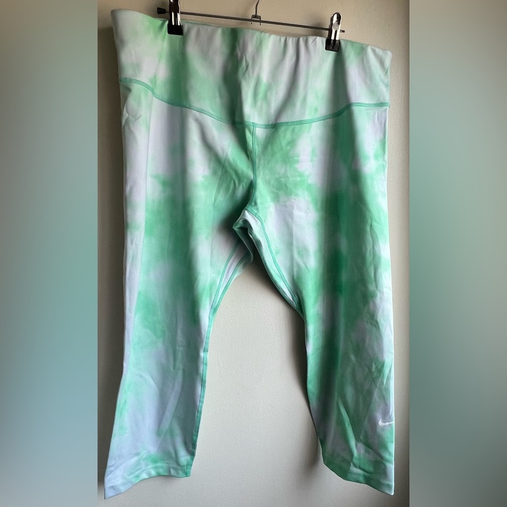 NWT Nike One Dri-Fit Mint Tie-Dye Leggings